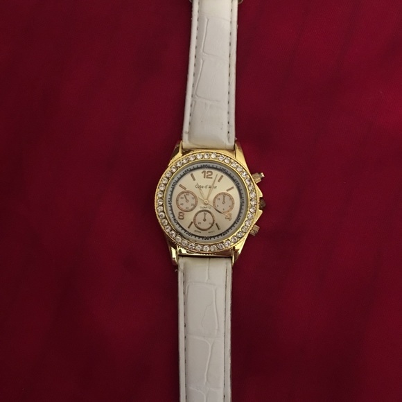 Watches - Picture 2 of 5